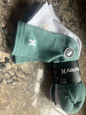 Hurley Men’s Crew Socks 6 Pack - Green & White